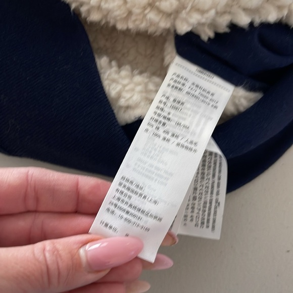 (NWT) Abercrombie & Fitch Women’s Full Zip Sherpa Hoodie in Navy, Small - Picture 14 of 15